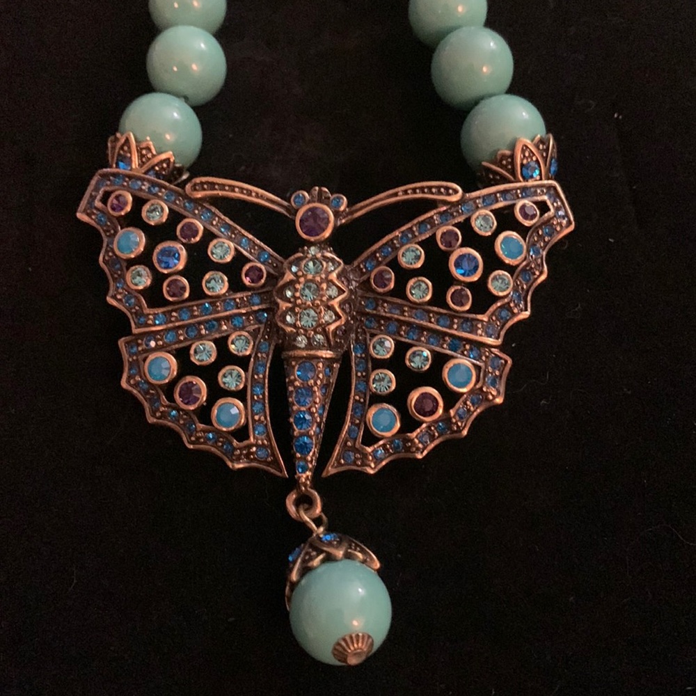 Heidi Daus butterfly necklace! Aqua beads, adjustable chain! Beautiful gems!